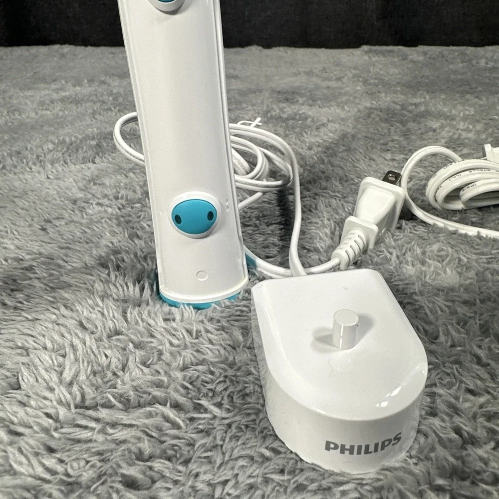 (2) Philips Sonicare Blue Kids Electric Toothbrushes HX6042/94 Brushes NWOB